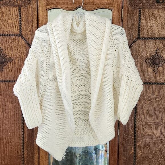 Spell Sweaters - Spell cardigan older One Size pom poms removed